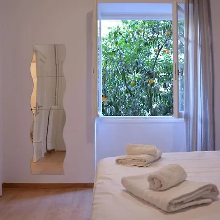 Apartment Bright And Cozy In The Center Of *