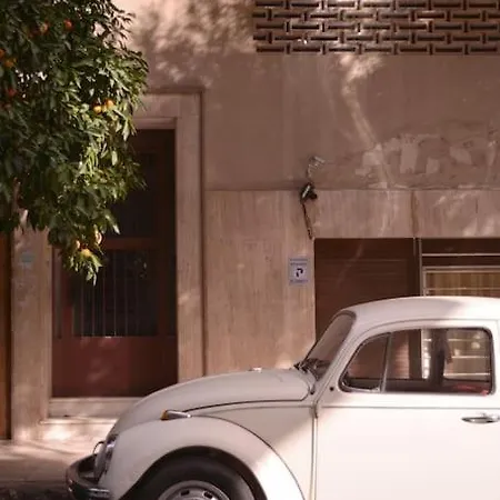 Bright And Cozy In The Center Of Athens