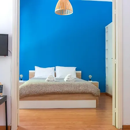 Apartment Bright And Cozy In The Center Of Athens